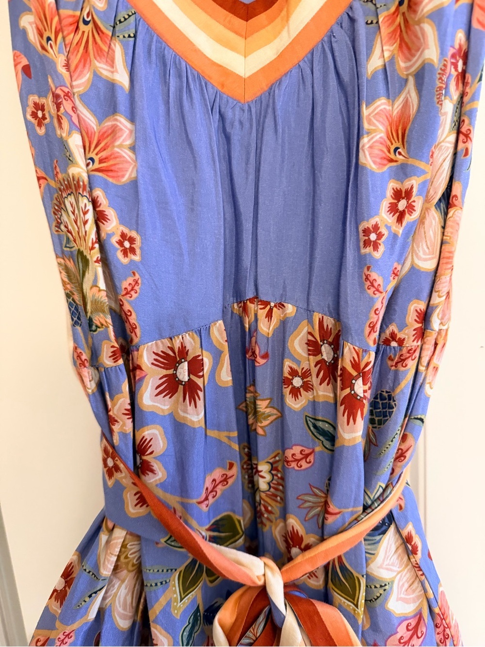 FARM Rio Blue Superbloom Tapestry Maxi
Dress XL Like New - Picture 6 of 7